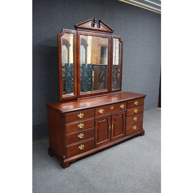 Late 20th Century Thomasville Mahogany Triple Mirror Dresser For Sale - Image 5 of 12