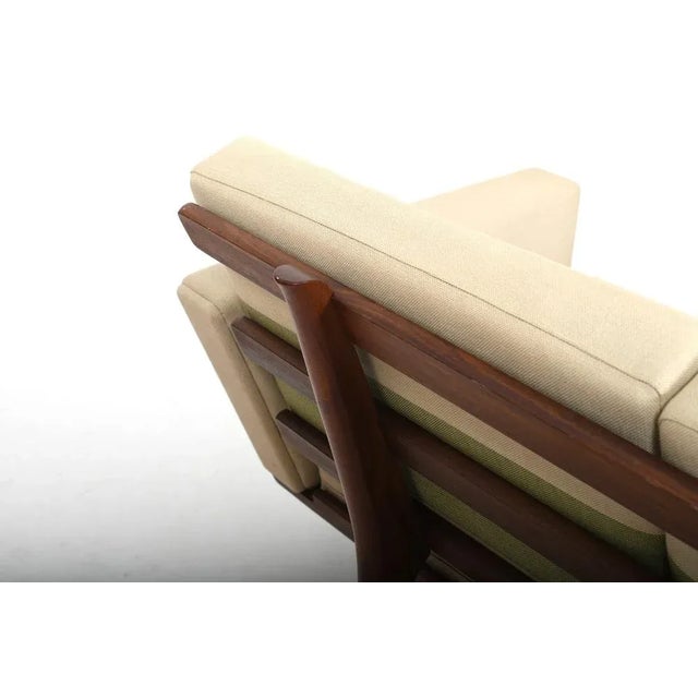 Wood Ge-236/3 Sofa in Teak by Hans J. Wegner for Getama, 1960s For Sale - Image 7 of 10