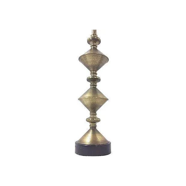 Mid-Century Brutalist Lamp Geometric Tall Brass Table Lamp For Sale - Image 4 of 4
