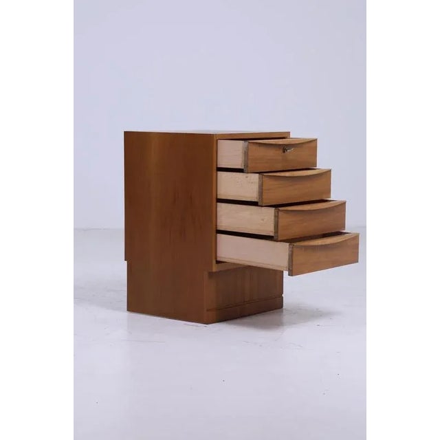 Mid-Century Chest of Drawers in Wood For Sale - Image 5 of 11