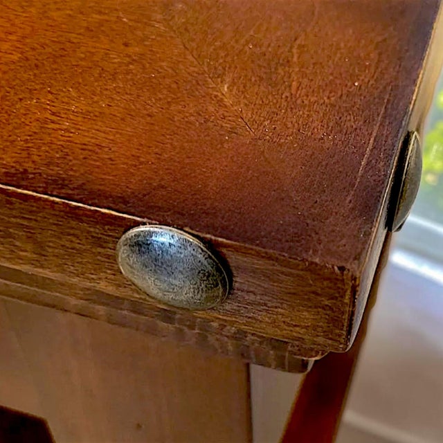 Cinnamon 1990s Farmhouse Rustic Wood End Table With a Dome Studded Apron For Sale - Image 8 of 9