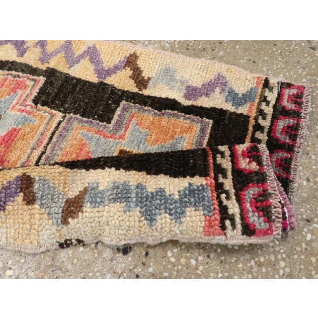 Textile Galerie Shabab Collection Mid-20th Century Handmade Turkish Anatolian Throw Rug For Sale - Image 7 of 8