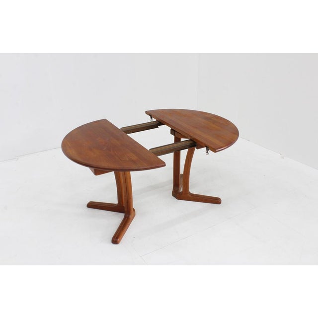 Vintage Danish Round Dining Table in Teak from Dyrlund, 1960s For Sale - Image 3 of 8