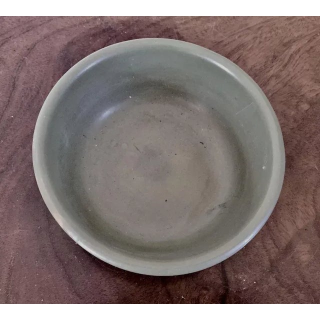 Early 20th Century Antique American Art Pottery Arts & Crafts Green Porcelain Bowl Marked USA For Sale - Image 5 of 10