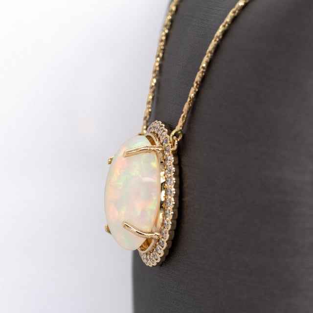 6.36cts Ethiopian Opal Pendant With Natural Diamonds Halo in 14k Solid Gold For Sale In Columbus - Image 6 of 8