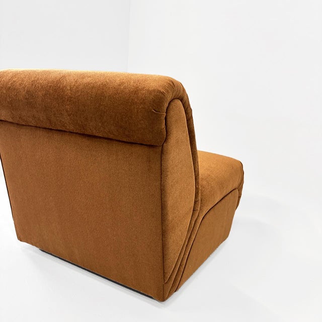 Milo Baughman Pair of Lounge Chairs, Italy 1970s For Sale - Image 4 of 7