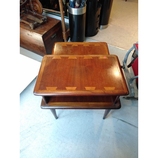 Chestnut Bedside Tables, USA, Set of 2, in Very Good conditions. Designed 1970 to 1979