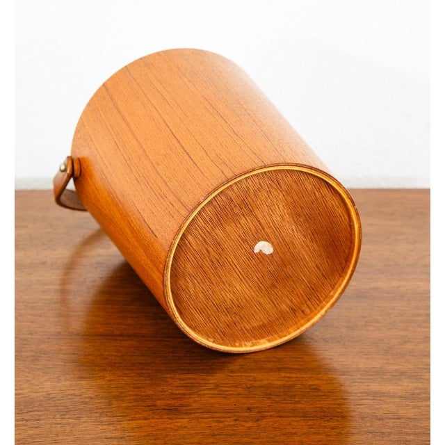 Mid 20th Century Danish Modern Ice Bucket Lidded Teak Rainbow Sweden Liner Round For Sale - Image 4 of 10