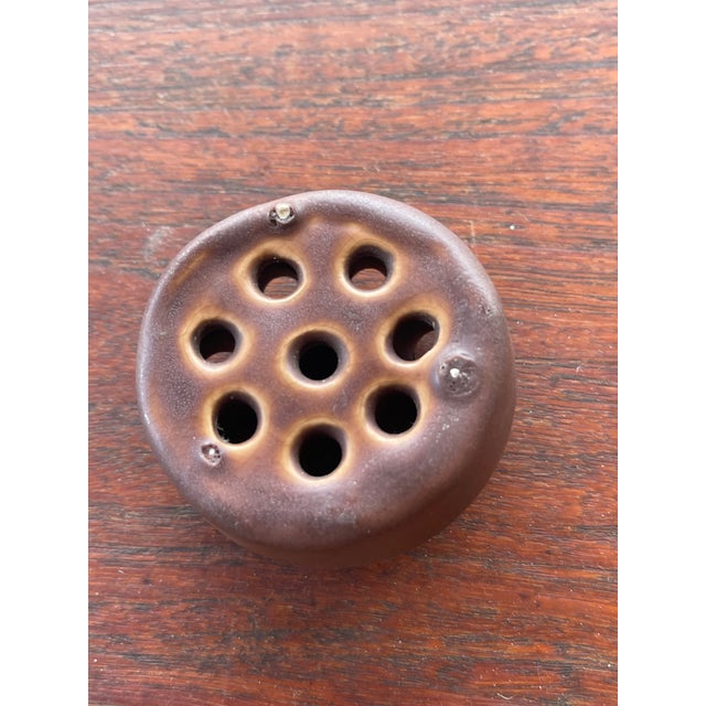 1920s Art Nouveau Roseville Pottery Florentine 1924 Brown Flower Frog 15-2 For Sale - Image 5 of 5