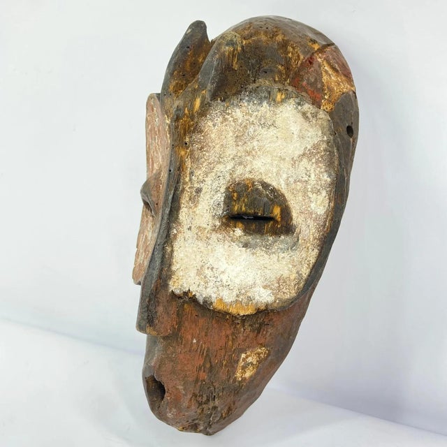 African Early 20th Century Bembe Mask For Sale - Image 3 of 9