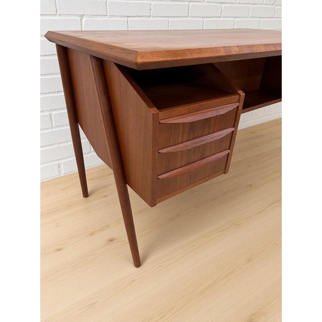 Teak Desk by Gunnar Nielsen for Tibergaard, 1960s For Sale - Image 6 of 11