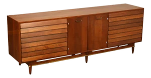 Merton Gershun For American Of Martinsville Mid Century Modern Walnut Lowboy Dresser