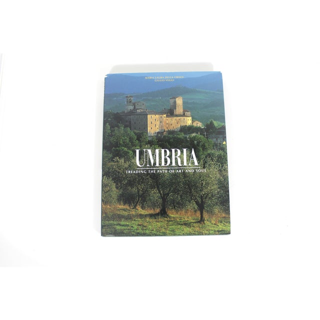 1995 Umbria Treading the Path of Art and Soul Maria Laura Della Croce Giulio Veggi Green linen textured hard cover coffee...