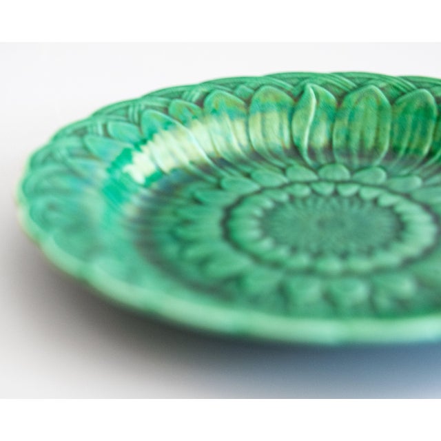 Mid 19th Century 19th Century English Wedgwood Majolica Green Sunflower Plate For Sale - Image 5 of 8