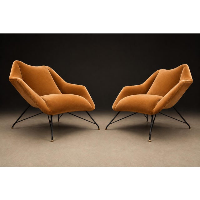 Carlo Hauner Brazilian Modern “Concha” Armchairs in Iron and Burnt Caramel Mohair by Carlo Hauner, Brazil, 1950s For Sale - Image 4 of 18