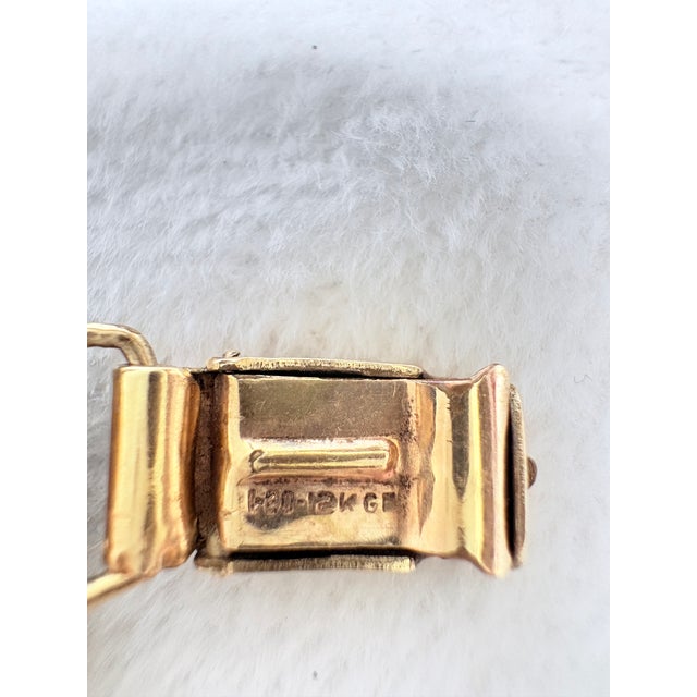 Mid‑Century Carved Semi-Precious Gemstone Scarab Bracelet • 12k Gf Clasp • Egyptian Revival For Sale - Image 11 of 13