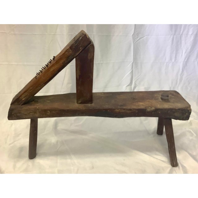 Primitive antique wooden corn sheller bench. Very good condition. DIMENSIONS 29" Wide x 6.5"D x 22.5"Height