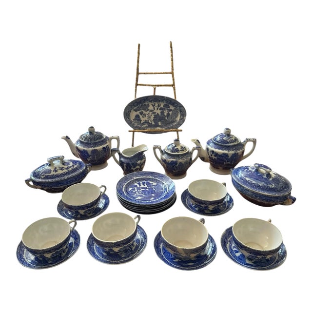 1940s Miniature Blue Willow Children’s Tea Set – 30 Pieces – Occupied Japan For Sale