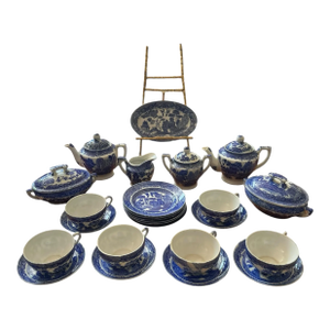 1940s Miniature Blue Willow Children’s Tea Set – 30 Pieces – Occupied Japan