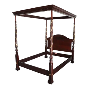 Henkel Harris Queen Mahogany Poster Bed W/Optional Canopy