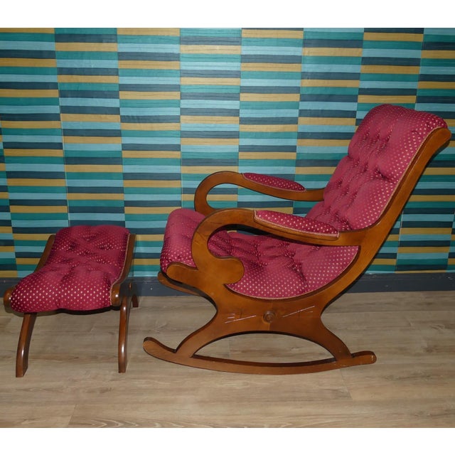 Elegant 1960s/70s Lounge Chair with Rocking Base Plus Matching Footstool In Superb Condition! Not only a real eye-catcher,...