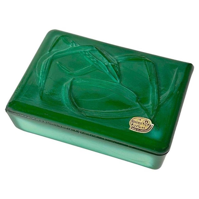 Czech Art Deco Style Malachite Glass Trinket Box by Curt Schlevogt, 1950s For Sale - Image 10 of 10