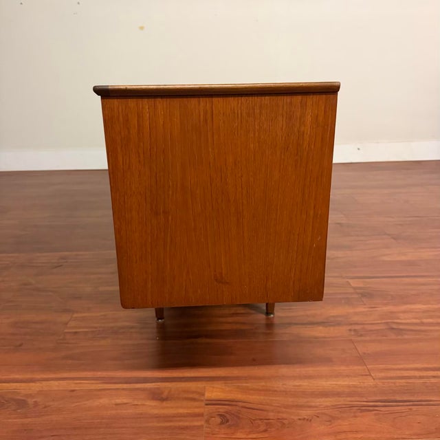 Jentique Vintage Teak Mid-Century Sideboard Bar For Sale - Image 10 of 15