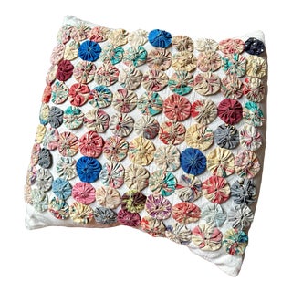 Vintage Yo-Yo Pinwheel Quilt Pillow For Sale