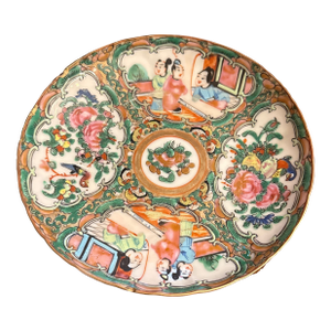 Mid 19th Century Famille Rose Medallion Chinese Plate