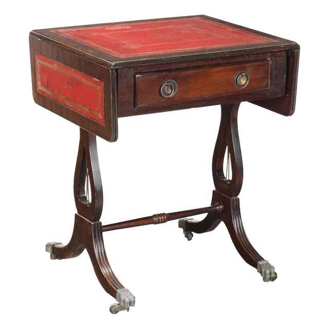 Antique Coffee Table in Mahogany and Leather For Sale