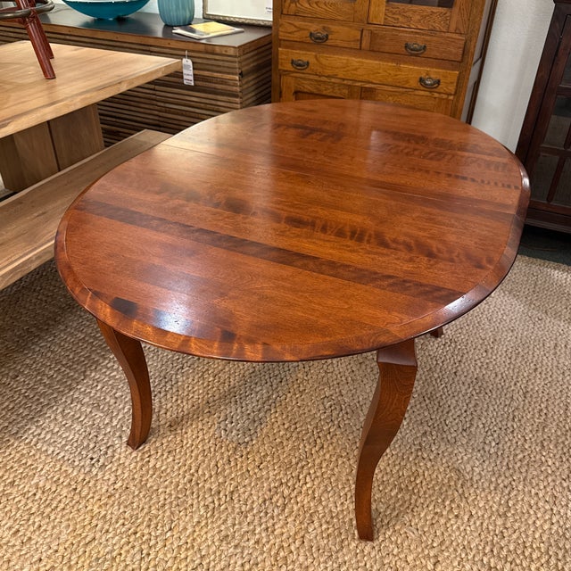 Traditional Queen Anne Style Oval Extension Dining Table For Sale In San Francisco - Image 6 of 12