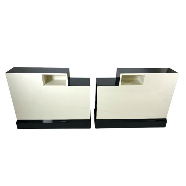 Wood Pair of Stepped Art Deco Stands Lacquered in Ebony and Ivory For Sale - Image 7 of 7