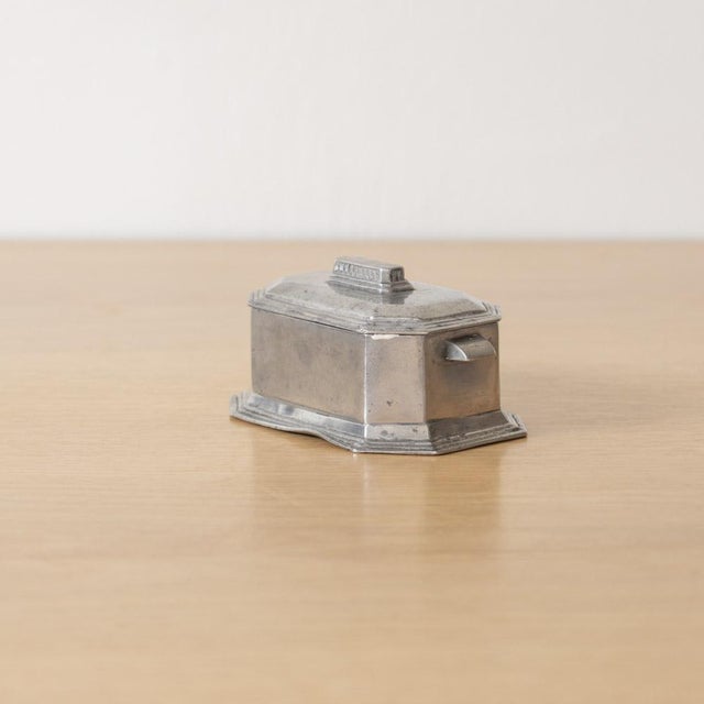 Metal 1930s Petite French Art Deco Box For Sale - Image 7 of 14