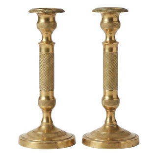 French Bronze Candlesticks with Diamond-Patterned Columns, 1910s, Set of 2 For Sale