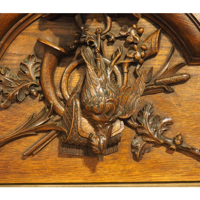 Circa 1900 Carved French Oak Overdoor Panel With Dog and Hunt Trophy For Sale In Dallas - Image 6 of 15