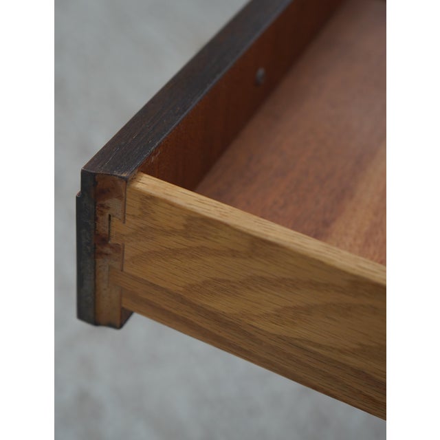 1950s Pair John Stuart Mid Century Modern Walnut End Tables For Sale - Image 5 of 18