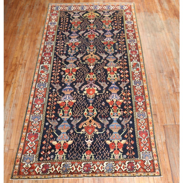 Early 20th Century Beautiful Persian Bakhtiari Gallery Size Rug For Sale - Image 9 of 18