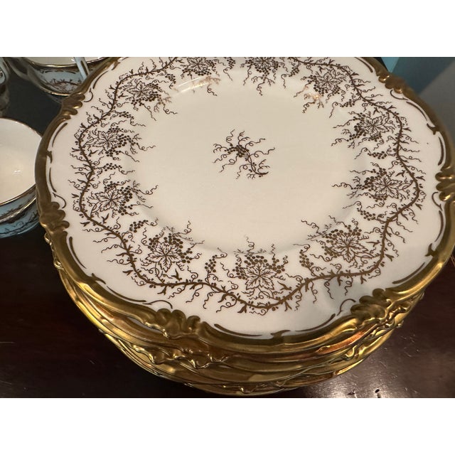 1950s 1950s Set of 58 Royal Cauldon "King's Plate" Bone China in Gold and White For Sale - Image 5 of 5