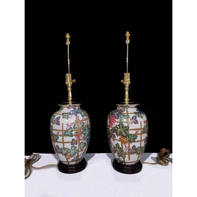 Mid-Century Modern Vintage Mid-Century Modern Handpainted Chinese Ginger Jar Table Lamps - Set of 2 For Sale - Image 3 of 4