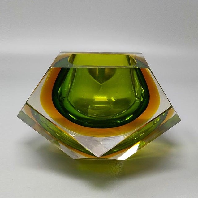 1960s Gorgeous green ashtray or catch-all by Flavio Poli for Seguso in Murano sommerso Glass. Made in Italy. This complex...