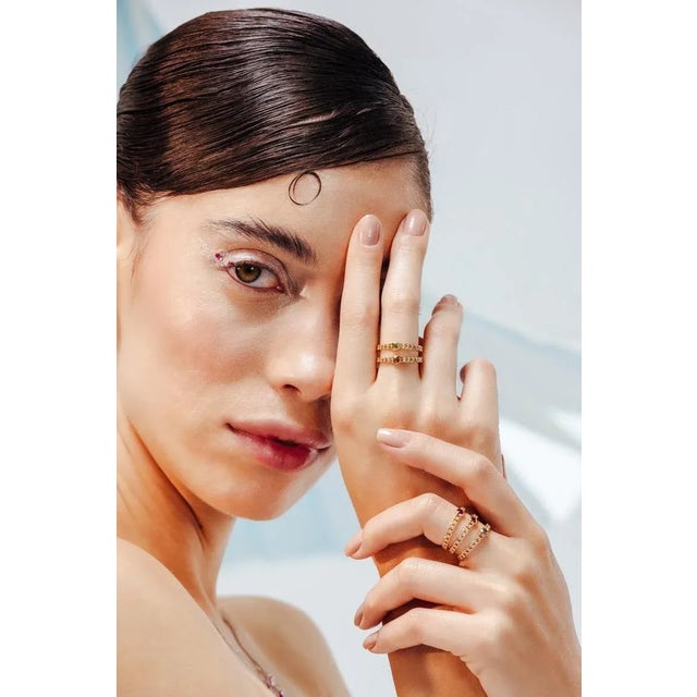 Round Cut Peridot Gemstone Curb Chain Ring Size 7 For Sale - Image 4 of 8