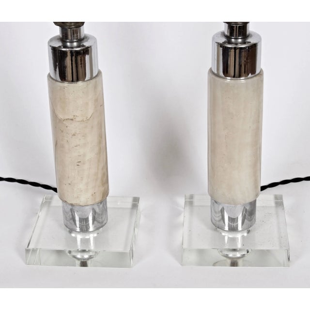 1940s Walter Von Nessen Style Tan Onyx, Crystal & Chrome Bedside Lamps - a Pair For Sale - Image 6 of 7
