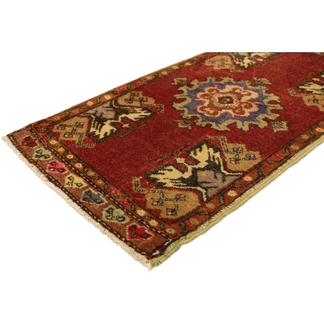 51472 Vintage Turkish Yastik Rug, 01'09 x 03'03. This hand-knotted wool vintage Turkish Yastik rug is a captivating fusion...