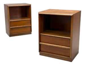 T. H. Robsjohn-Gibbings, American Modern, Walnut, Open Nightstands, Usa, 1960s, A Pair