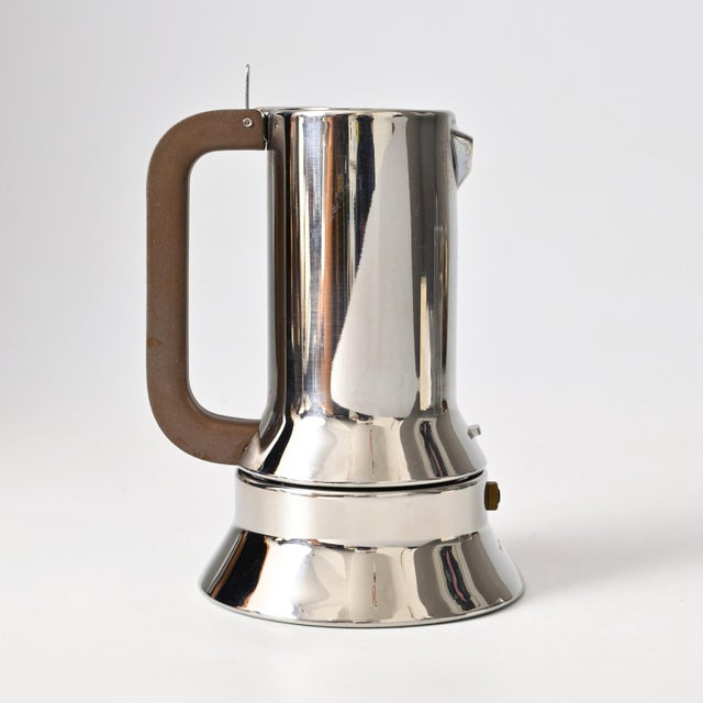 Early edition of the classic 9090 coffee maker designed by Richard Sapper for Alessi. Made in Italy in the 1980s. This...