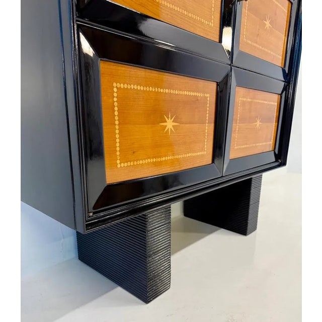 Wood Art Deco Cherrywood and Maple Cabinet by Osvaldo Borsani, 1940s For Sale - Image 7 of 11