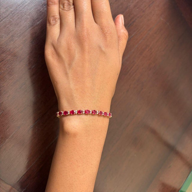Natural ruby 9.75cts & diamond 0.43cts bracelet in 18k gold For Sale - Image 13 of 18