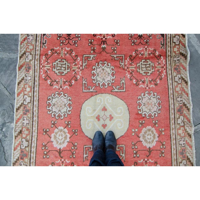 1930s Vintage Khotan Tribal Distressed Handwoven Salmon Wool Hand-Knotted Rug - 4'5" X 7'7" For Sale - Image 4 of 8