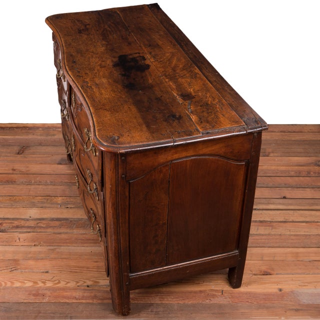 Louis XV Walnut Commode, 18th Century For Sale - Image 10 of 13
