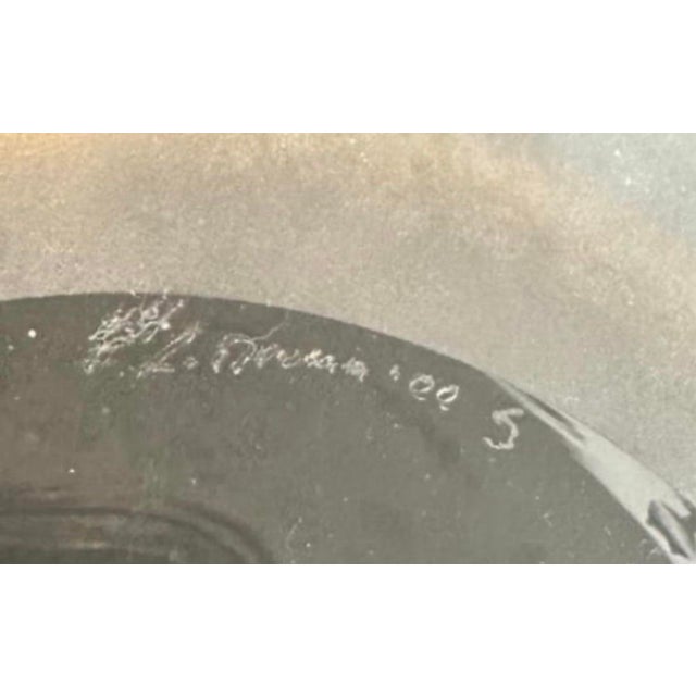 Leandra Drumm Signed Etched Frosted Whimsical People Art Glass Bowl Dish 6" 1996 For Sale - Image 4 of 6